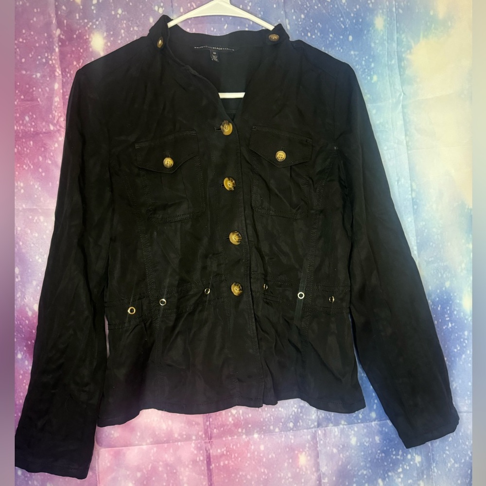 White House black market blouse 🛍